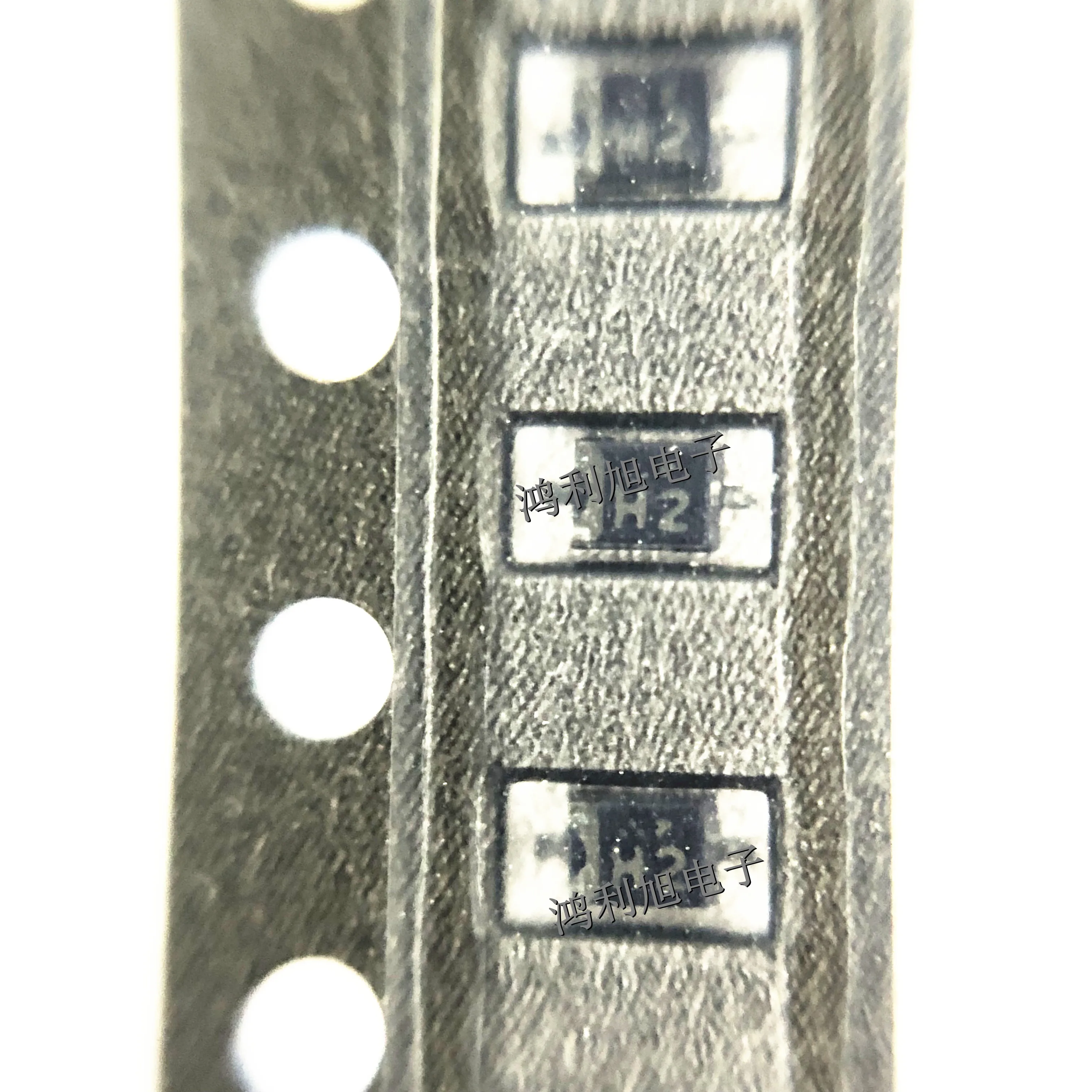 50PCS/Lot UDZSTE-177.5B UDZS7.5B MARKING:H2 Zener Diode Single 7.5V 2% 30Ohm 200mW 2-Pin UMD T/R