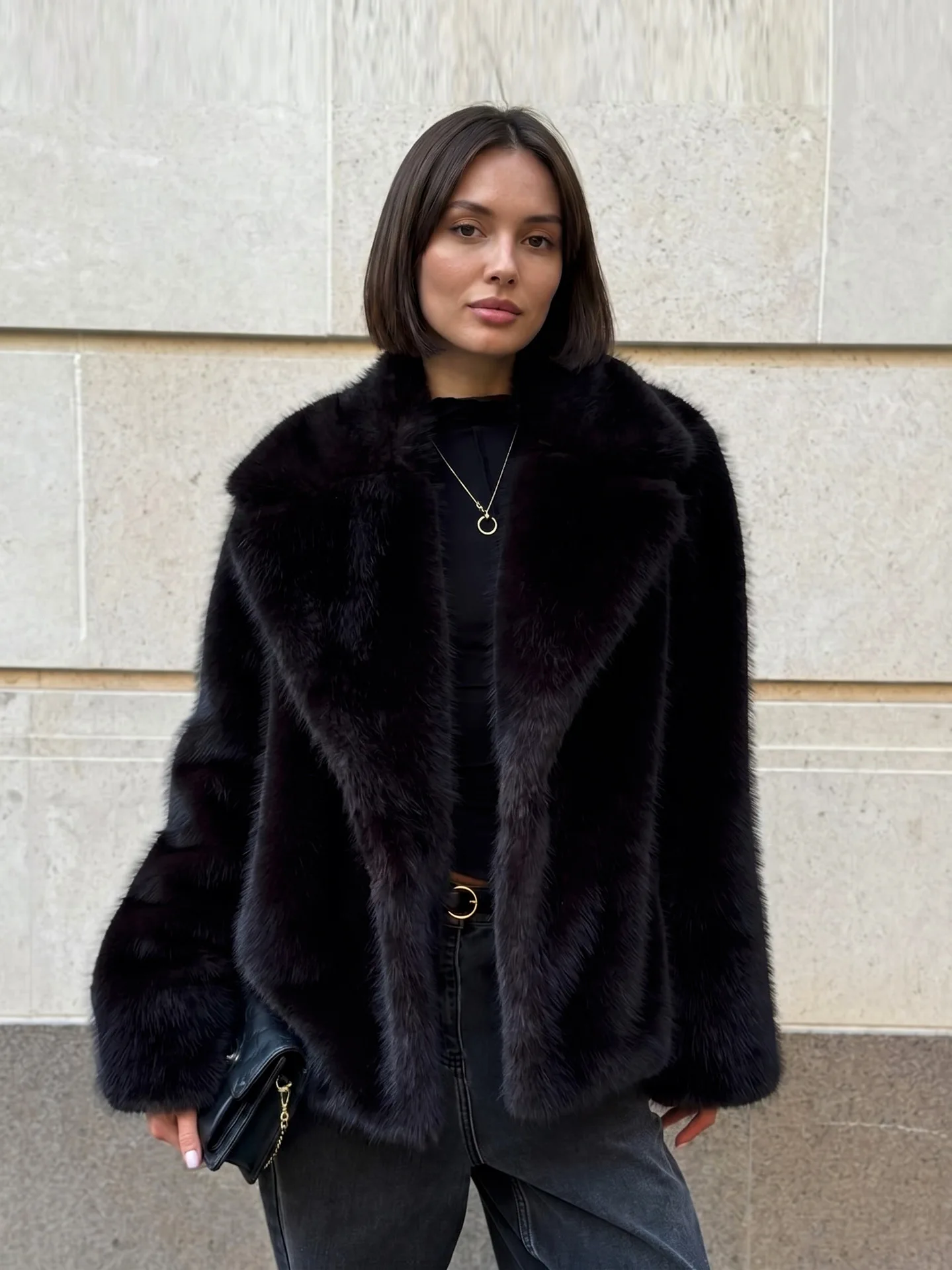 Elegant Black Faux Fur Coat for Women Loose Oversized Fox Fur Medium to Long Collar Suit Collar