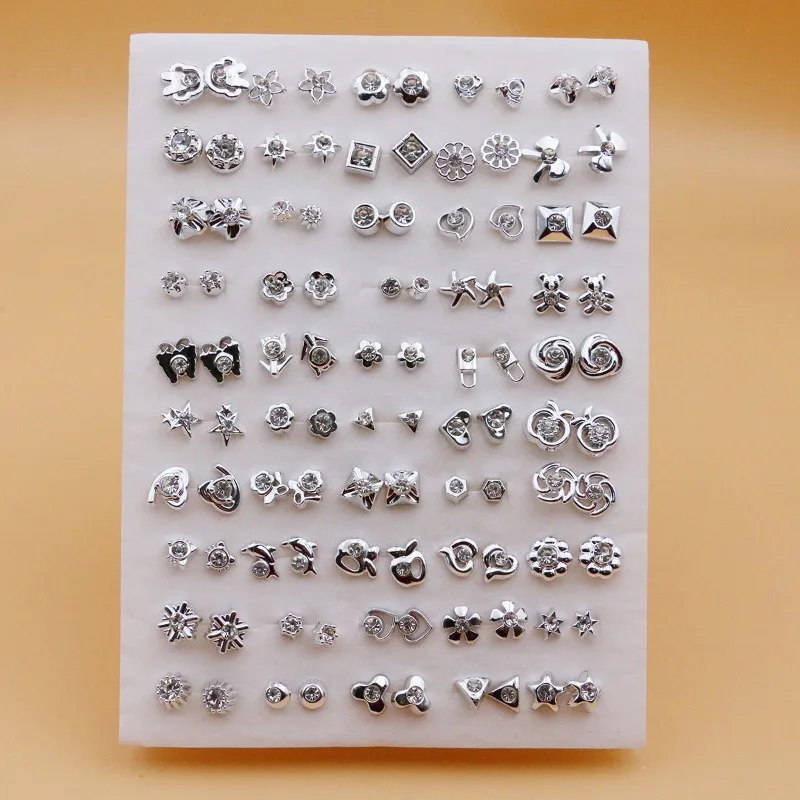 50 زوجًا من الأقراط البلاستيكية البلاستيكية البسيطة المطلية بالألماس والأشعة فوق البنفسجية الصديقة للبيئة