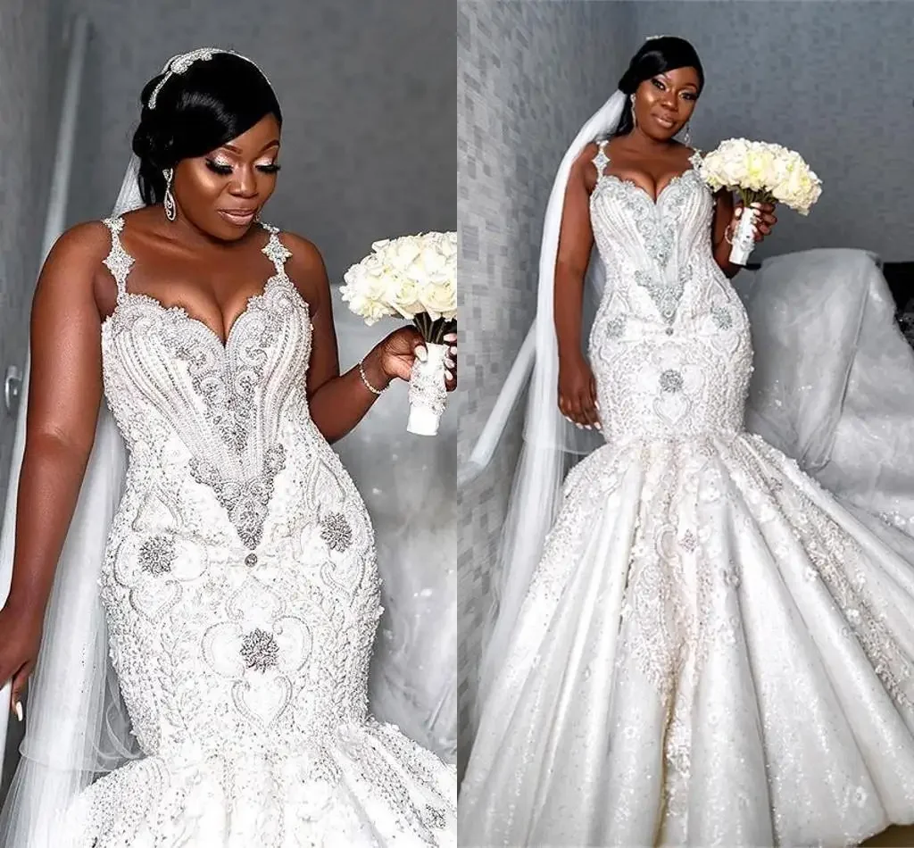 

Customized Beadings Appliques Lace Mermaid Wedding Dresses Sexy Spaghetti Straps African Dubai Plus Size Bridal Gowns