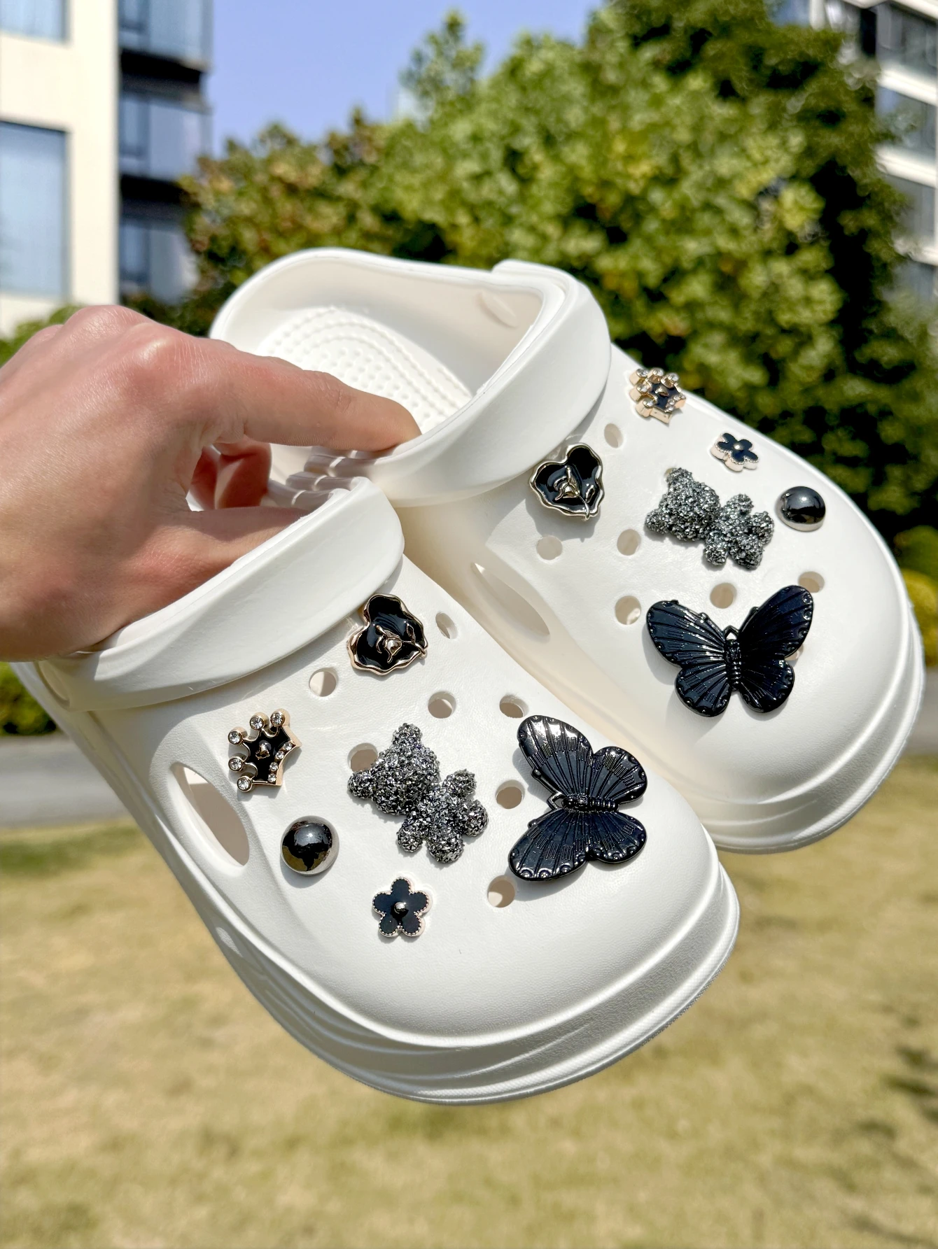 12 pieces of Alligator Shoes (Shredded Diamond Bear Butterfly Flower Crown) Shoe Accessories - Detachable DIY decoration,
