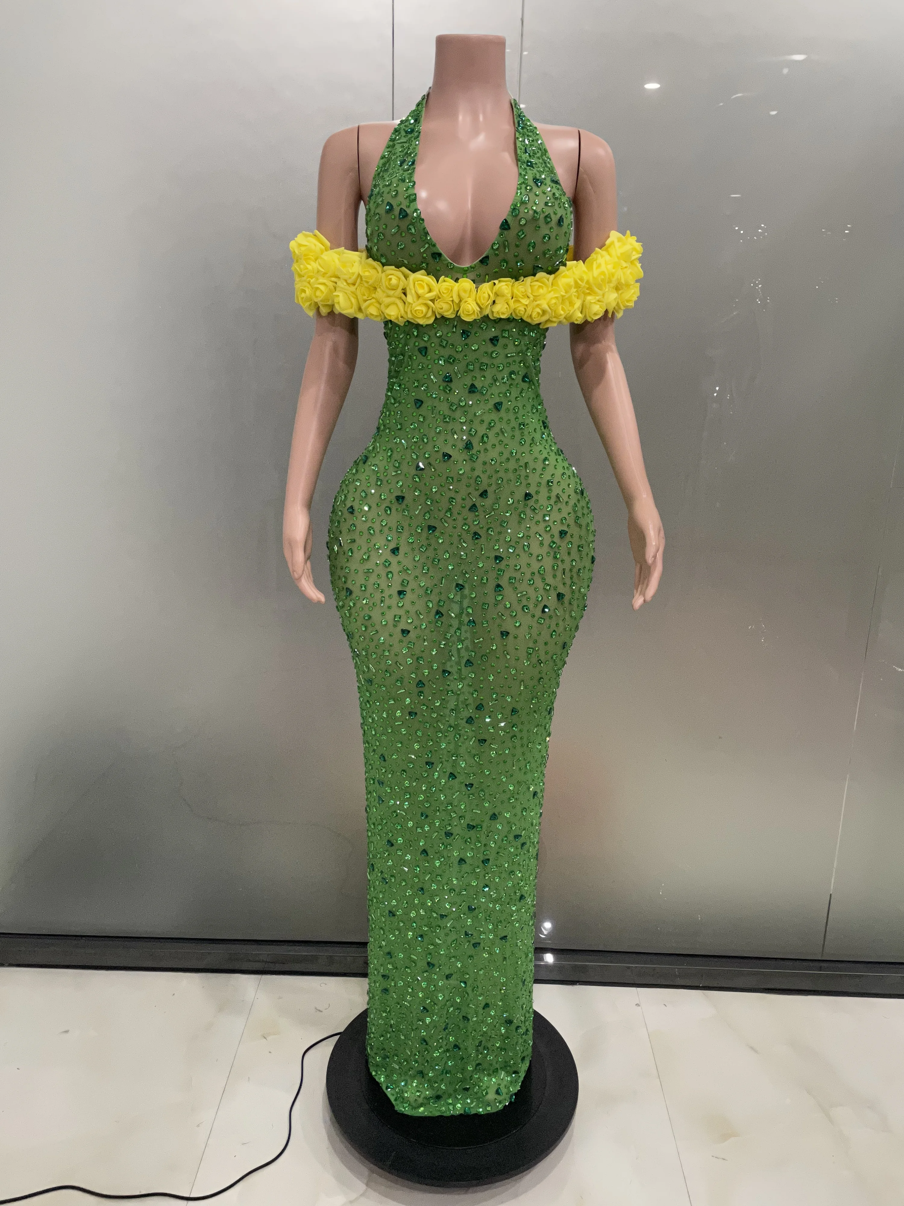 

Sexy Sparkly Rhinestones Sleeveless With Flower shawl 2025Women Evening Birthday Celebrate Club Party Costume Dancer Show Outfit