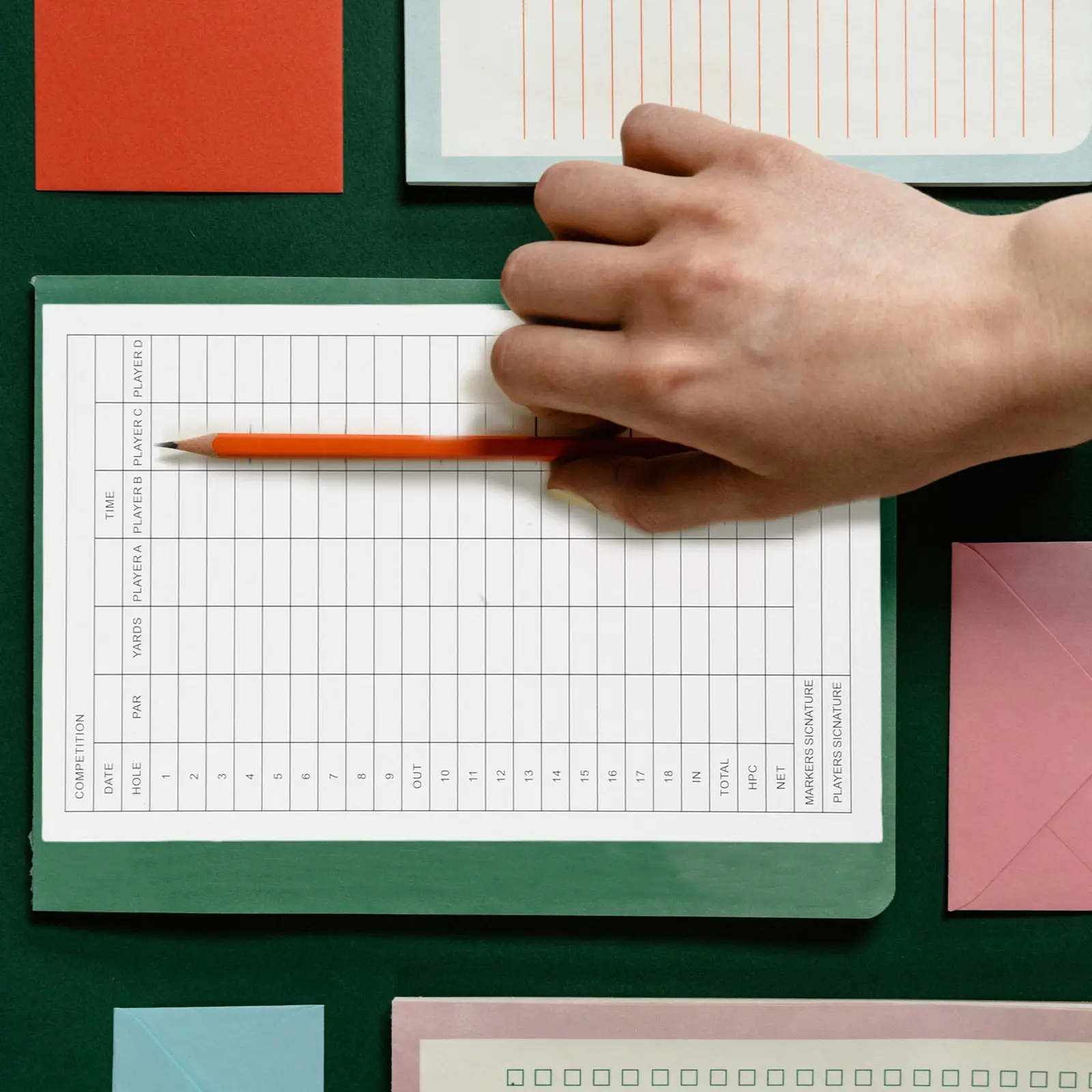 

30 шт. карточек для записи результатов в гольфе, бумага с гладким покрытием для письма, прочная конструкция, портативный инструмент для записи очков для спортивных мероприятий