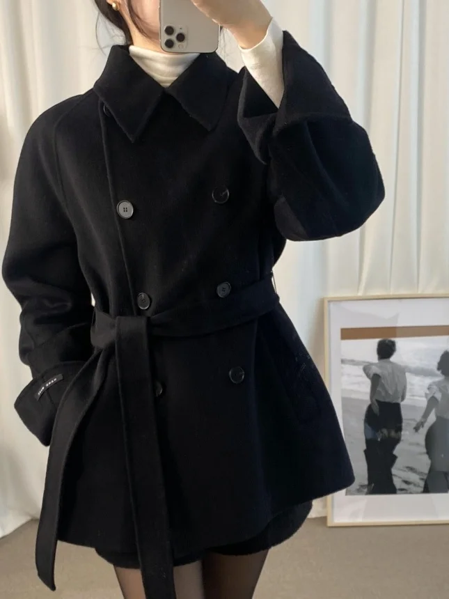 

Женское шерстяное двубортное пальто в стиле ретро с поясом, приталенное, с искусственным мехом, удлиненное, с отложным воротником...