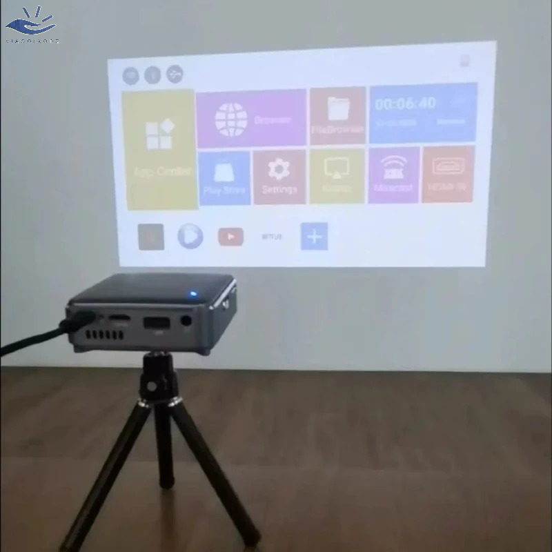 XIAOQIAODZ Mini proyector 4K P11 cine portátil DLP 3D Beamer USB 12V Android batería recargable de bolsillo Wifi Bluetooth móvil