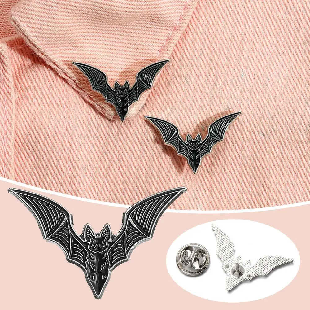 Dark punk style Enamel Pins Custom Vintage Gothic Bat Brooches Lapel Badges Horror Halloween Jewelry Gift for Kids Friends O5C2