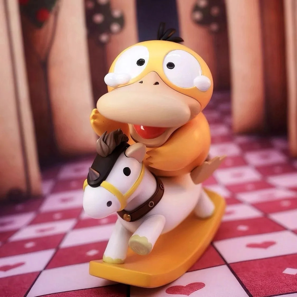 Psyduck Schaukelpferd Poke Gk Anime-Figuren Desktop-Dekoration Modellpuppe Statue Sammlerstück Weihnachtsgeschenk – Detail 3