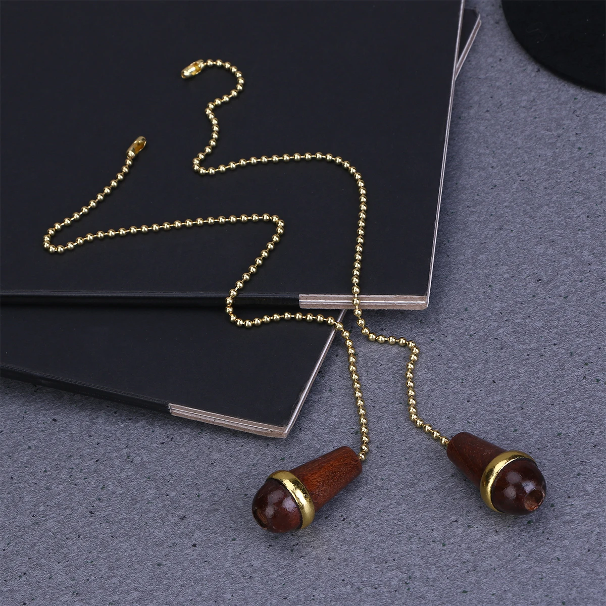 

Retro Chandelier Hanging Chain Walnut Vintage Pendant Pendent Holders Lamp Ornament Decoration