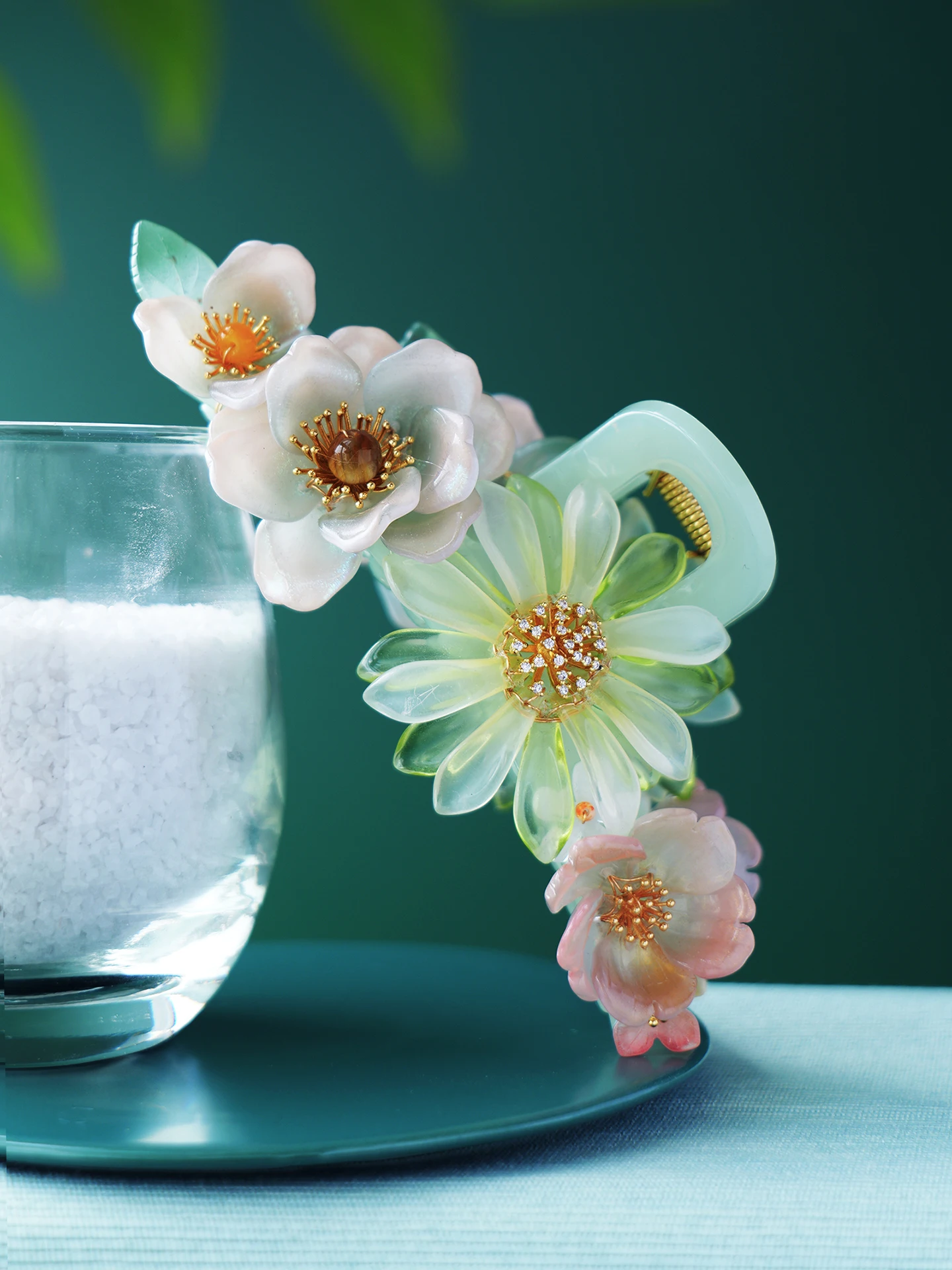 豪華な手作りティーオリーブヘアクロー3cm大型シャーククランプ伝統的な中国風の結婚式のパーティーヘアアクセサリー