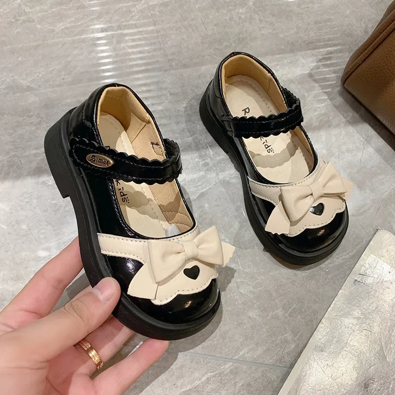 Mädchen Lederschuhe Fliege kleines Mädchen Prinzessin Performance Schuhe Herbst neue koreanische Version von westlichen Baby Walkin