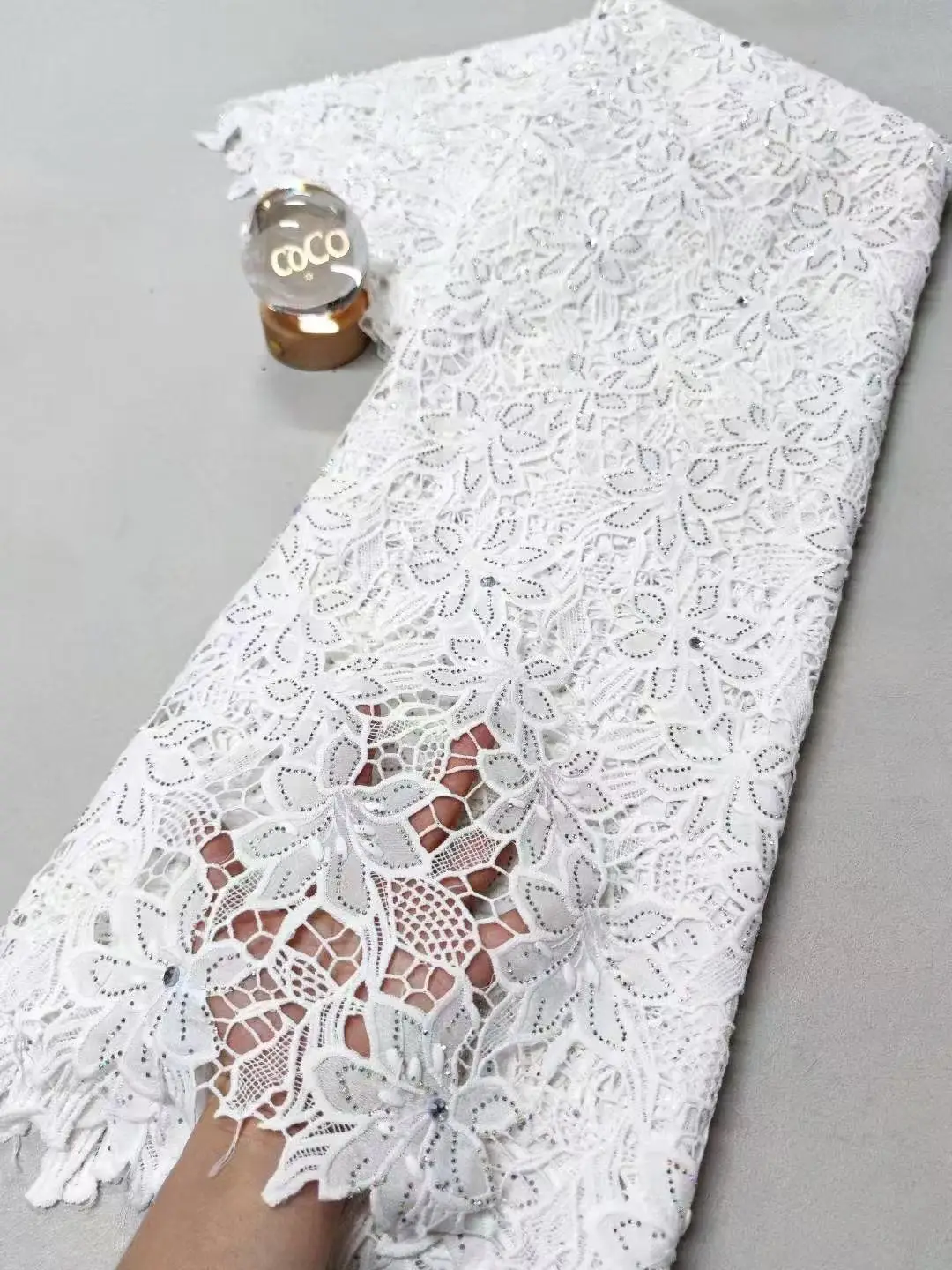 

Африканская высококачественная нигерийская хлопковая вышивка с блестками, кружевная ткань, тюль, 5 ярдов для свадебных платьев, шифоновое шитье