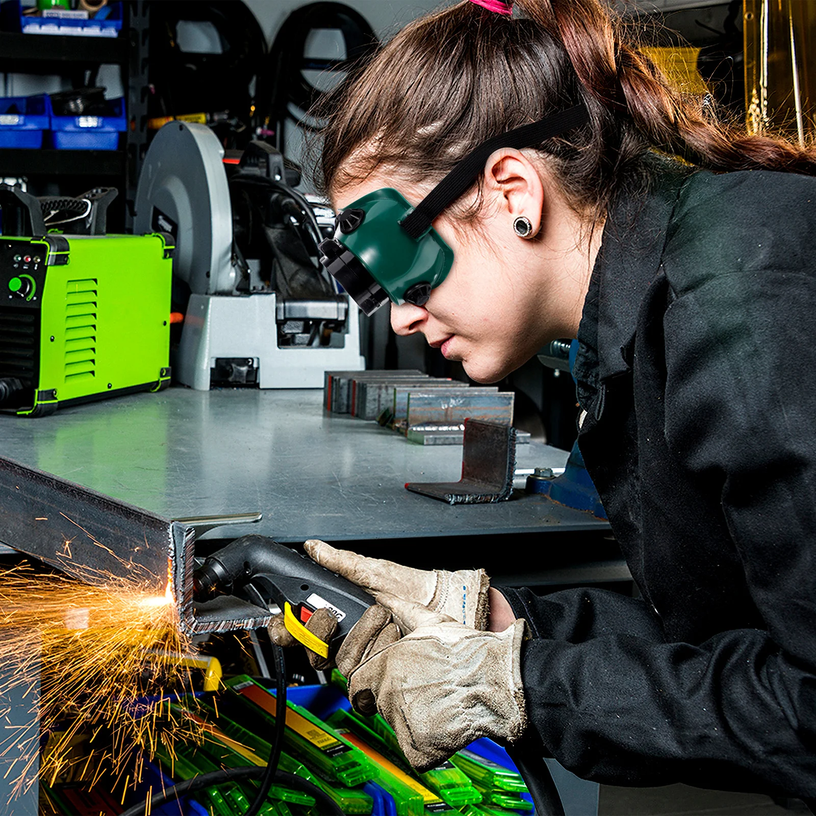 2 قطعة نظارات لحام نظارات واقية الوجه متابعة تصميم السلامة الصناعية المضادة للخدش عدسة التهوية مريحة تناسب