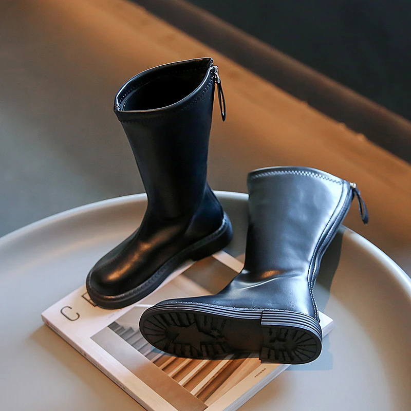 أحذية نسائية عصرية جديدة لعام 2025 أحذية بسيطة متعددة الاستخدامات للخريف للأطفال أحذية كلاسيكية مريحة عصرية للفتيات أحذية الأميرة الأنيقة