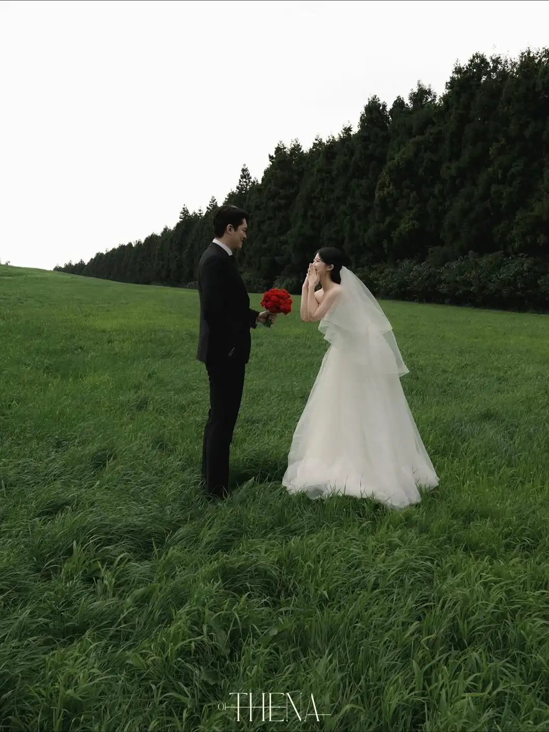 화려한 공주 한국 연인 웨딩 드레스 라인 새틴과 튤 댄스 파티 드레스 민소매 웨딩 파티 드레스 맞춤형