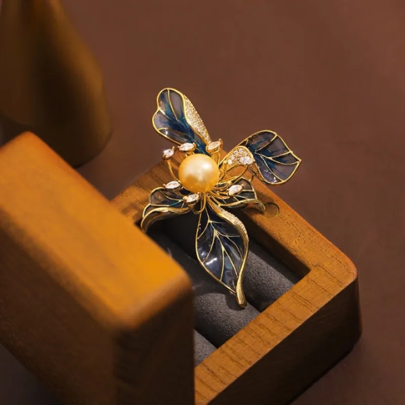 Broche de pérola com folha azul flor vintage