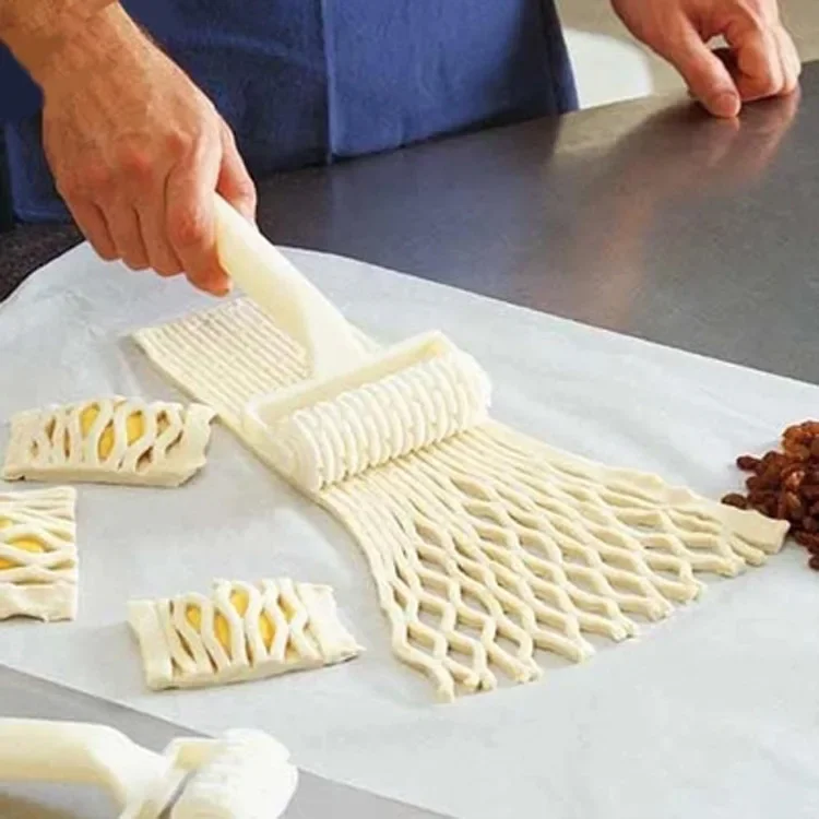 Kunststoff Gebäck Pizza Gitter Roller Cutter Backen Werkzeug Pull Net Rad Messer für Teig Cookie Pie Küche Gadgets Backen Werkzeuge