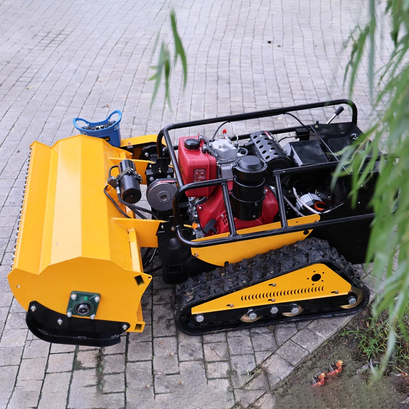 Customized tracked remote-controlled lawn mower can be equipped with a snow pushing and grass cutting machine - view 4