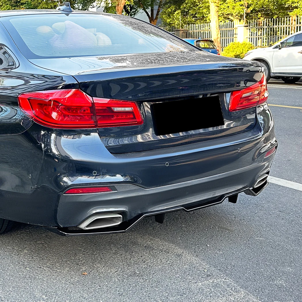 

Car Rear Bumper Diffuser Lip Rear Side Splitters Spoiler Lip For BMW 5 Series G30 M Sport 2018-2020 ABS Rear Bumper Protector