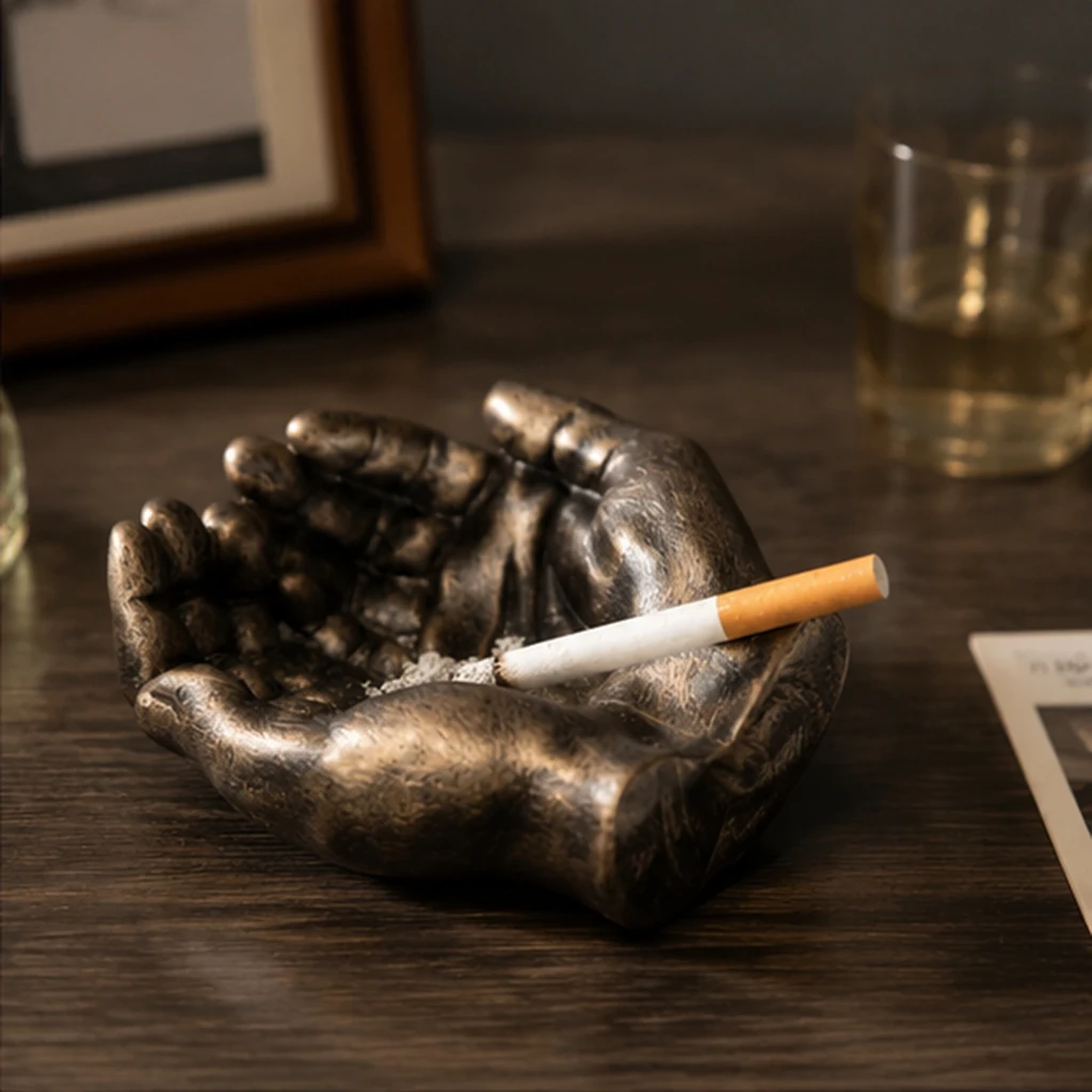 Bronze Silver Hand Ashtray Resin Sculpture Creative Hand Bowl Decorative Tray Home Desk Ornament Luxury Gift