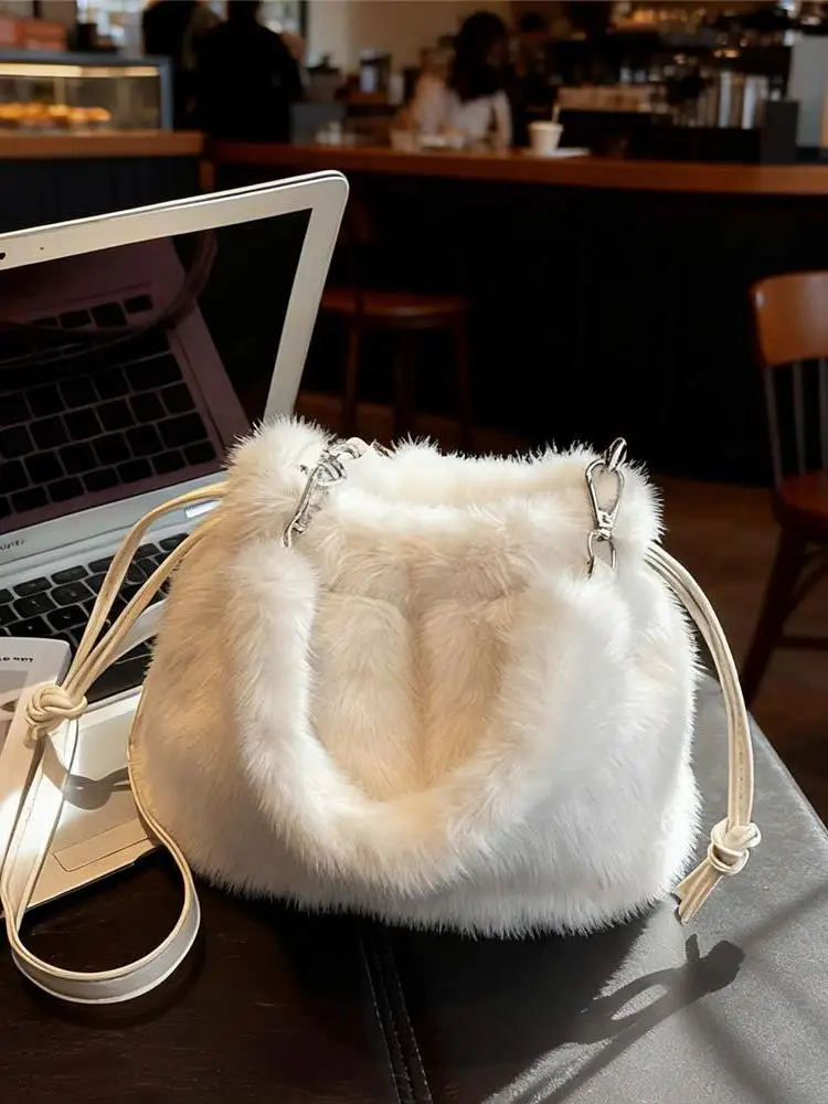 

Fall Winter Women's Crossbody Buet Bag Fur Handbag Single oulder Bag American Retro Sle Nylon Soft PU Material