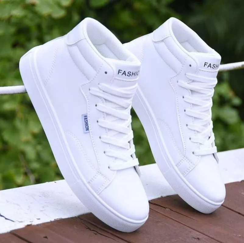 

Skateboard Shoes Men high top Sneakers Men Jogging Sport Flat Shoes Male Leather Tourism Waterproof Casual Running Board Shoes