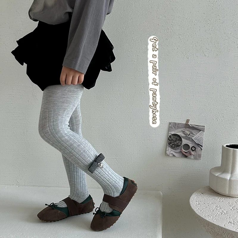 Lovely Girls Striped Tights Elegant Solid Tone Vertical Lines Adorable Bow With Silver Heart Comfortable Soft Elastic Pantyhose