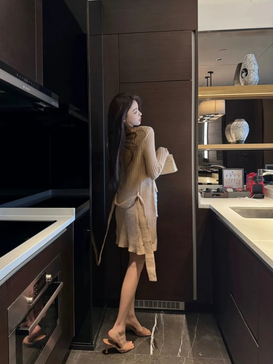 

NTSTORE Milk Tea Color Valuable Loose Lazy Vertical Stripe Gold Bule Knitted Mid-Length Waist-Cinching Open Cardigan Sweater