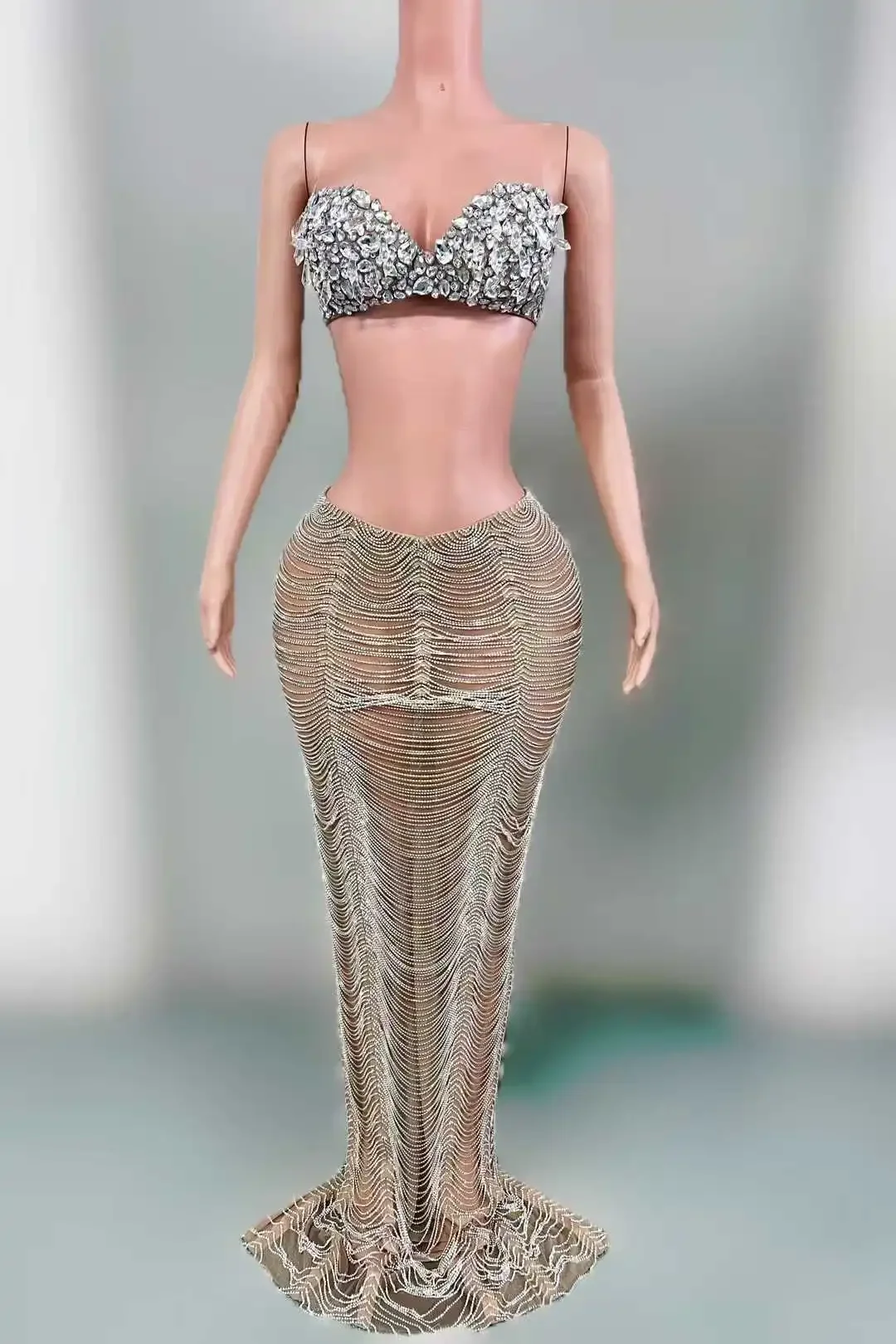 

Sparkly Luxury Women 2 Pcs Set Silver Rhinestone Crystals Drill Chain Top Skirts Design Birthday Evening Queen Dressy 2025 New