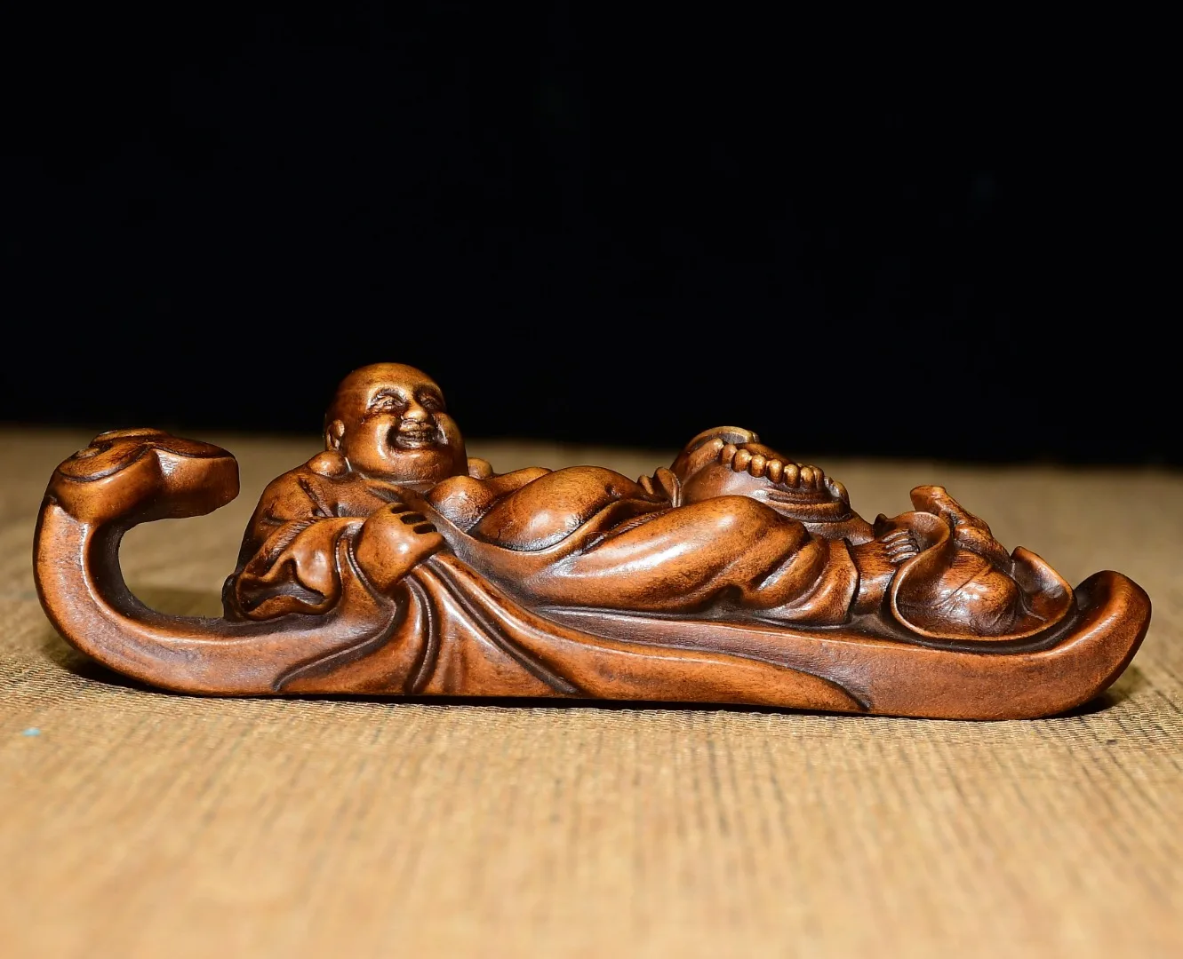 

4"Tibetan Temple Collection Old Boxwood Maitreya Buddha Sleeping Buddha Ruyi screen Amass wealth Ornaments Town house