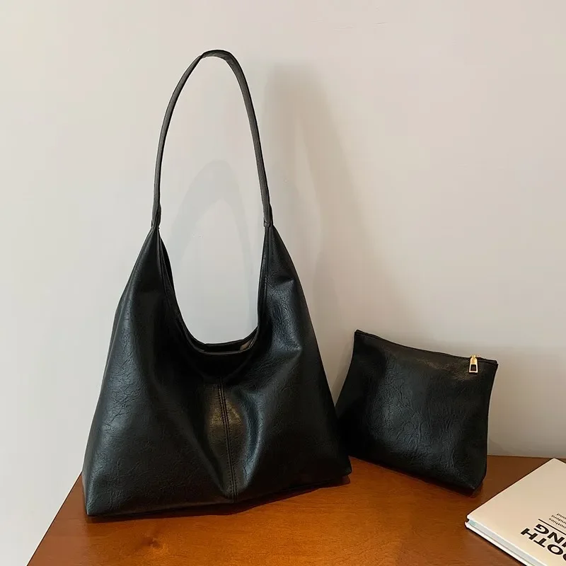 Soft surface large capacity fashion temperament commuter shoulder mother bag versatile underarm bag tote bag