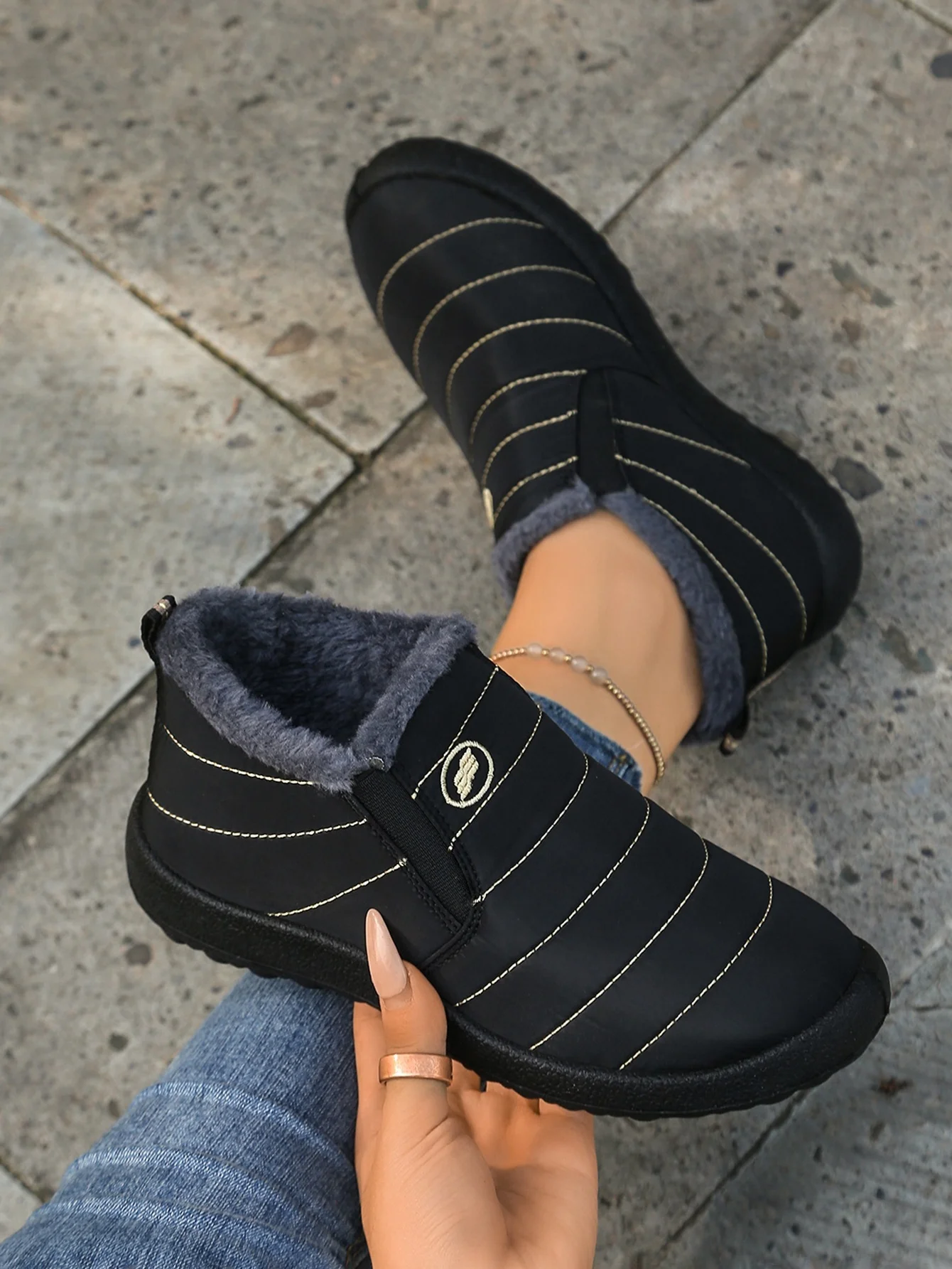 Damen-Winterstiefel 2025: Neue wasserdichte Plüsch-Schneestiefel für Damen – Warmhaltend, im Angebot mit kostenlosem Versand – Detail 4