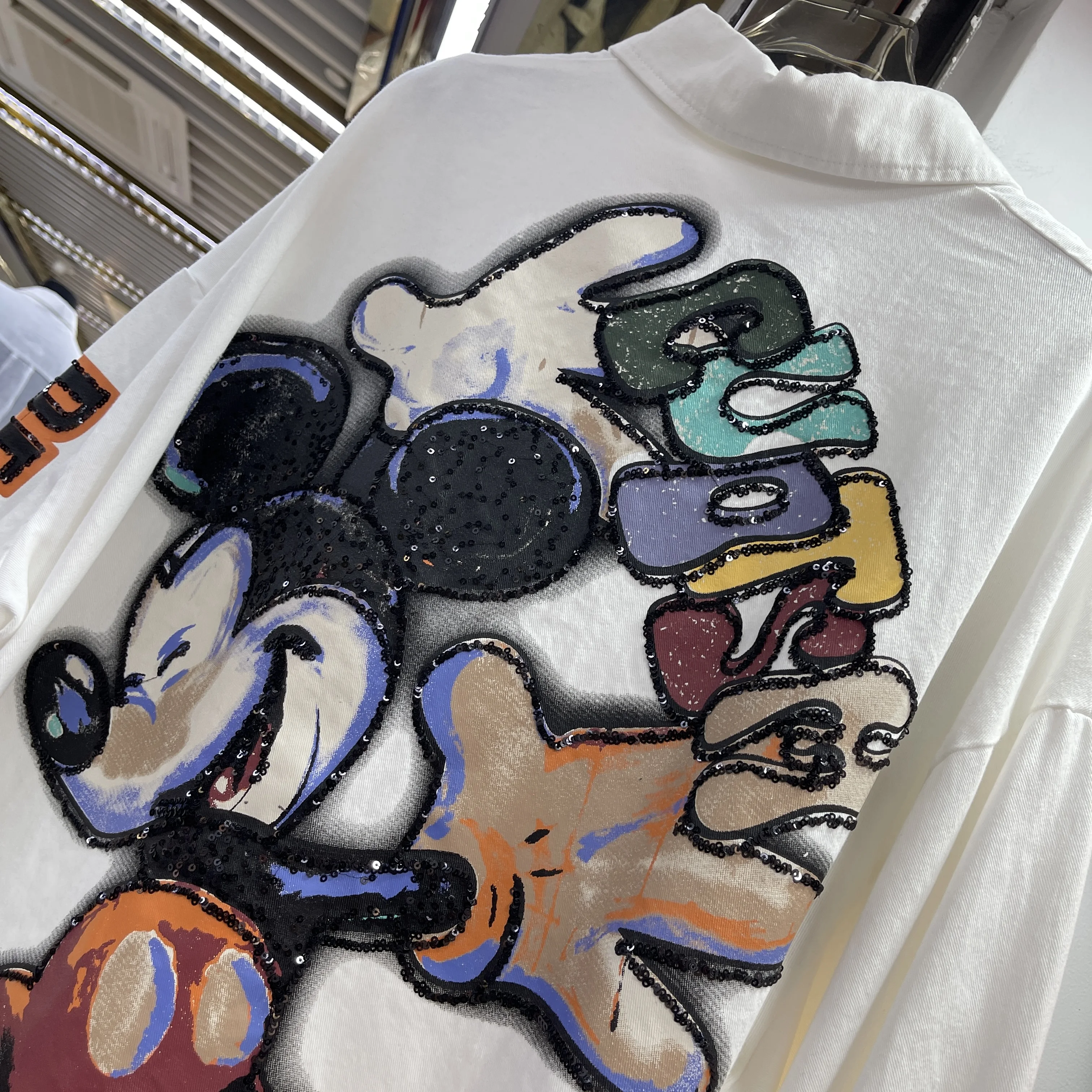 European Shirt Women's 2025 New Boy Friend Style Casual Heavy Industry Printed Sequins Cartoon Shirt Top Tide Black Thin Jacket