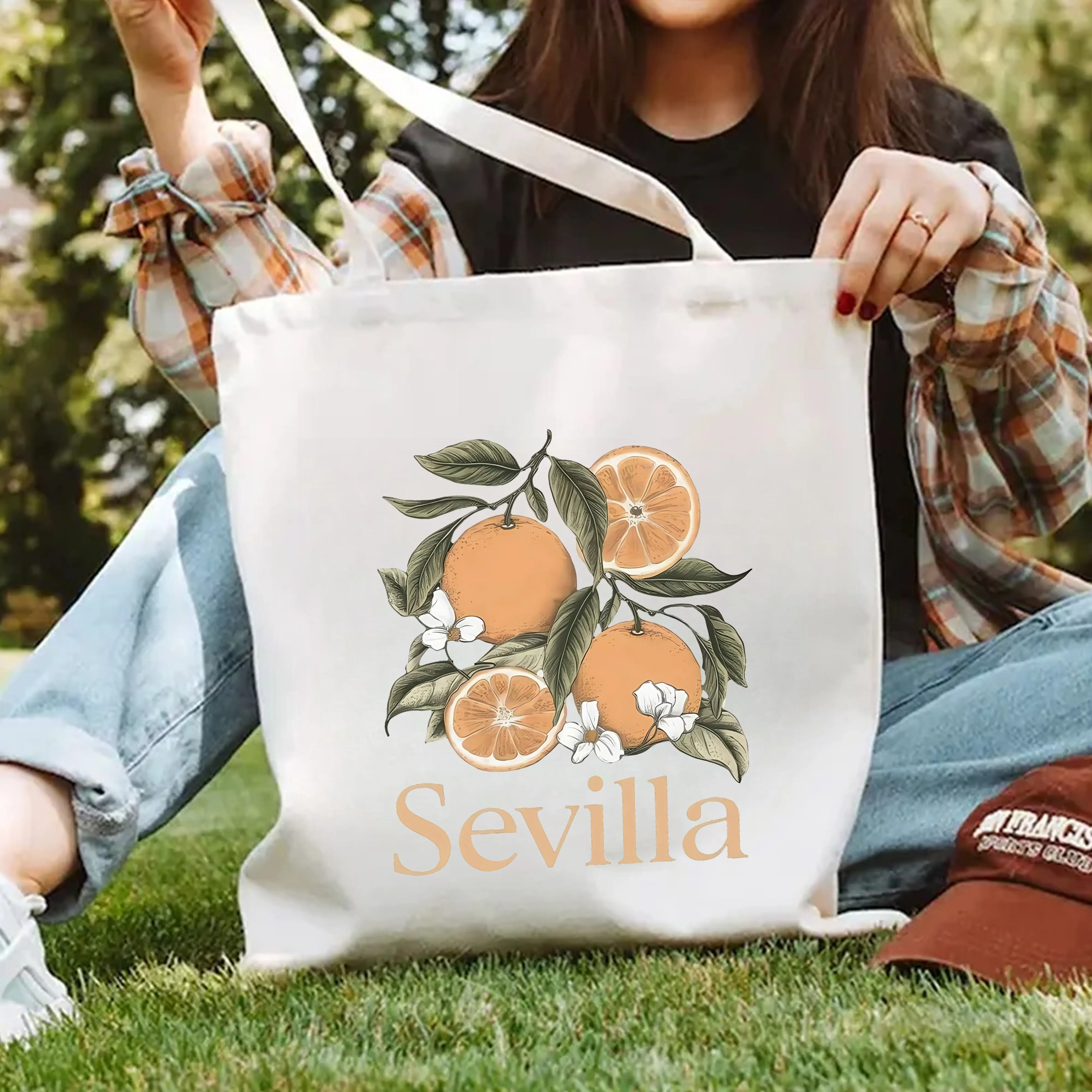 1pc, Lightweight Canvas Tote Bag Featuring The Veselia Letters And an Orange Pattern, This Durable Bag Is Spacious And Stylish,