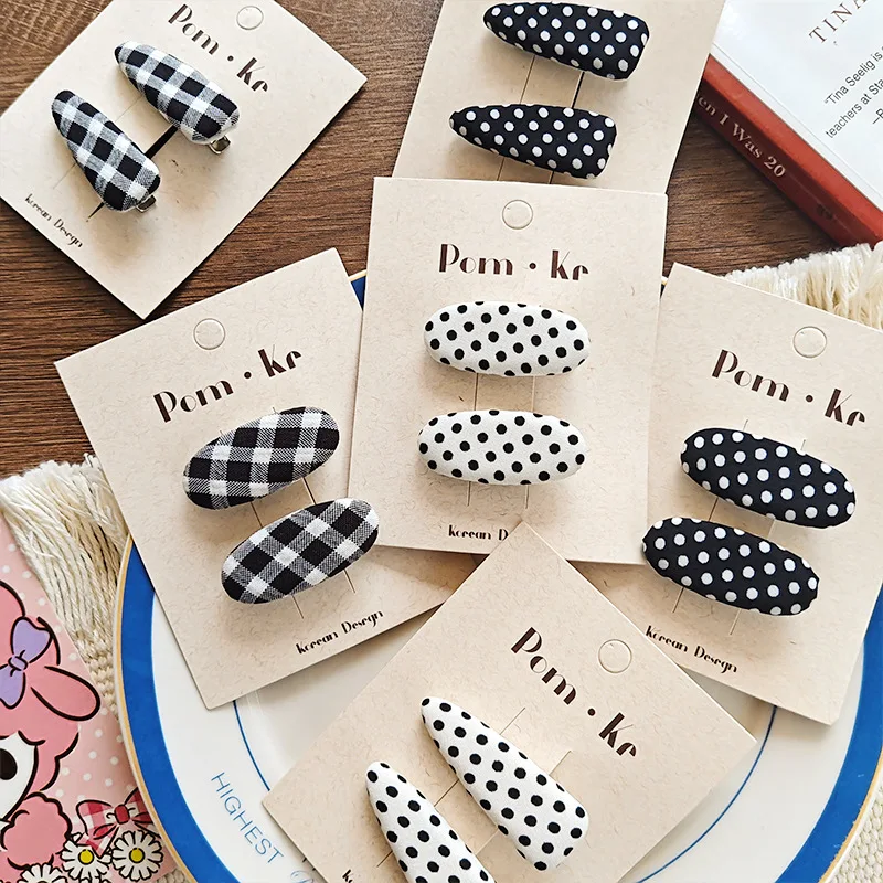 2 Stück/Set Einfache Stoff-Haarspangen für Schülerinnen, Süße Gepunktete Karierte Modische Haarklammern, Frische College-Mädchen Niedliche Schwarze Clips Accessoires – Detail 2