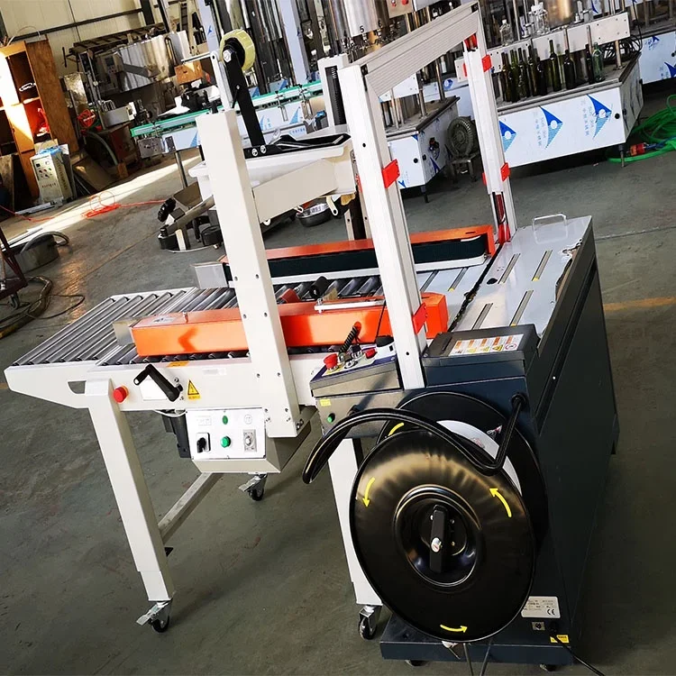 Semi-automatic sealing machine for auxiliary packaging