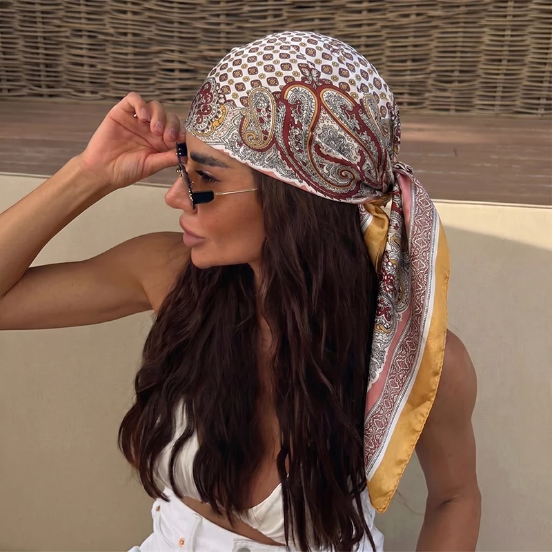 

Fashion Satin Square Scarf Vintage Paisley Dot Hijab Lightweight Bandana for Women Vacation Beach Head Wrap Hair Accessory