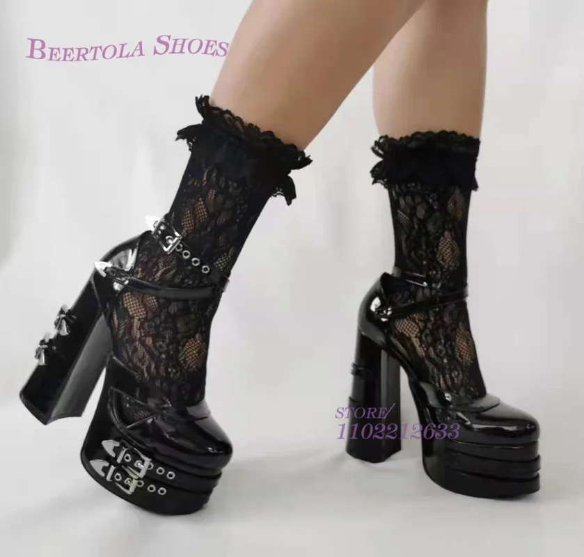 Sandali in pelle verniciata nera a doppia piattaforma per ragazze Sexy fibbia per rivetti in metallo tacchi grossi decorativi scarpe da festa vuote