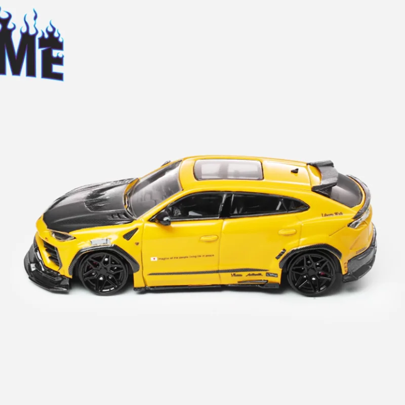 

Литой под давлением масштаб 1:64, сплав LBWK, широкий корпус, модель спортивного автомобиля, готовый продукт, имитация коллекции игрушек, подарок, статический орнамент