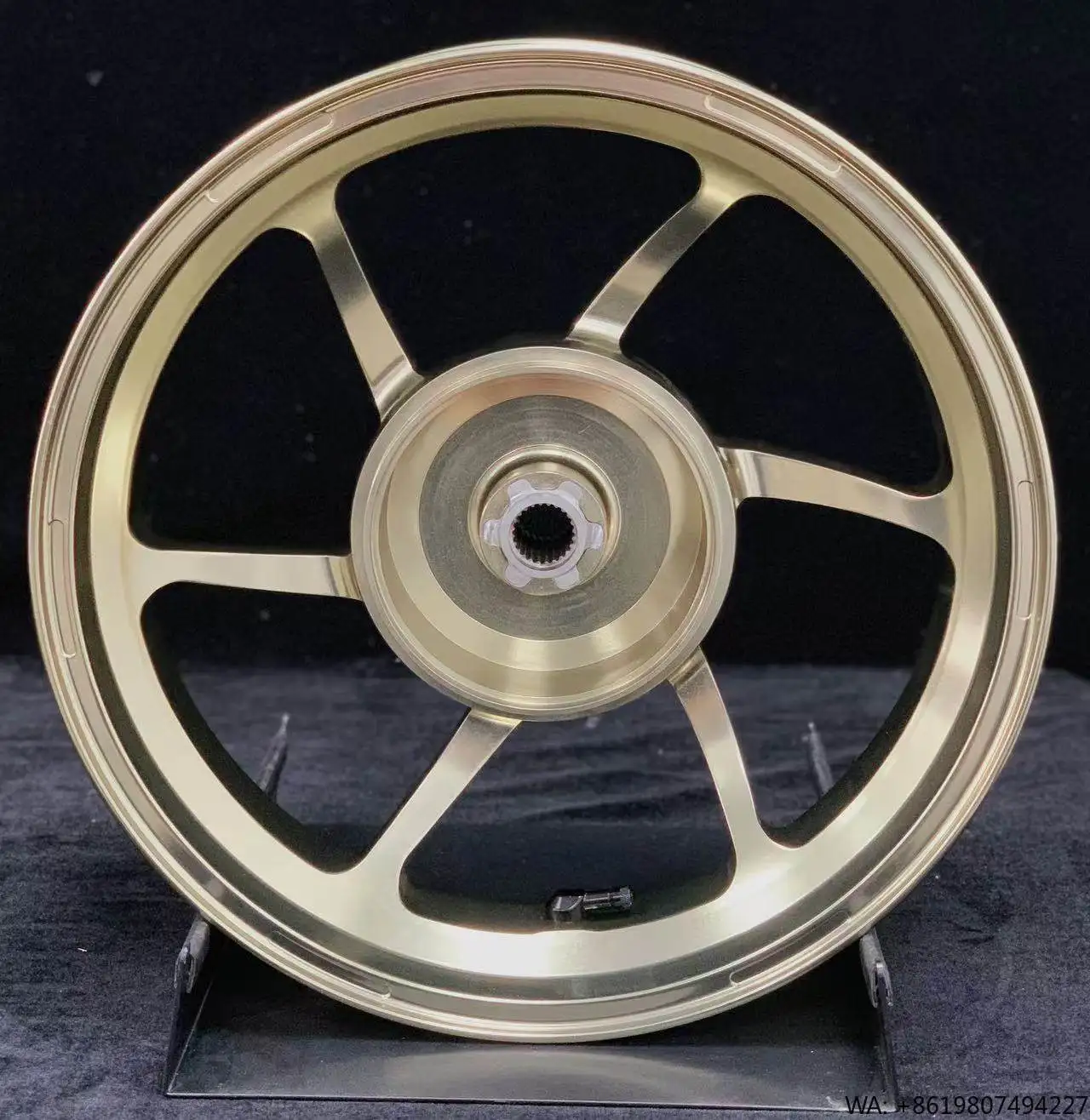

Suitable for NVX155 Scooter Wheel Hubs 17x1.6 17x1.85 CNC Machined 6061-T6 Aluminum Racing Performance Forged Wheel
