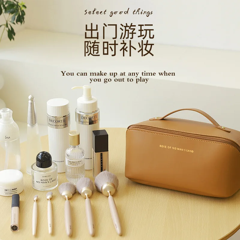 حقيبة مستحضرات التجميل للسفر ذات سعة كبيرة محمولة من البولي يوريثان حقيبة مكياج للنساء مقاومة للماء حقيبة يد لغسل الحمام حقيبة أدوات الزينة متعددة الوظائف