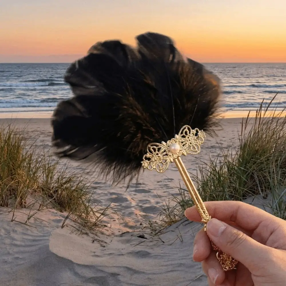 Gold Handle Feather Hand Fan Vintage Ornate Fairy Fan Fluffy Feather Fan Faux Pearl Chinese Style Dance Fan Gift for Women/Girls