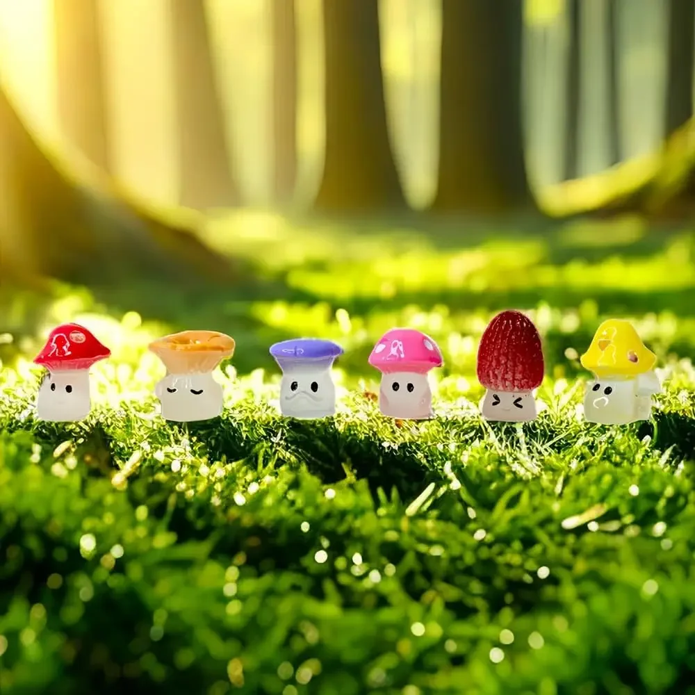 30PCS Luminous Resin Cartoon Wild Mushrooms Statue Decoration Miniature Fairy Garden Accessories For Rooms, Courtyards, Gardens