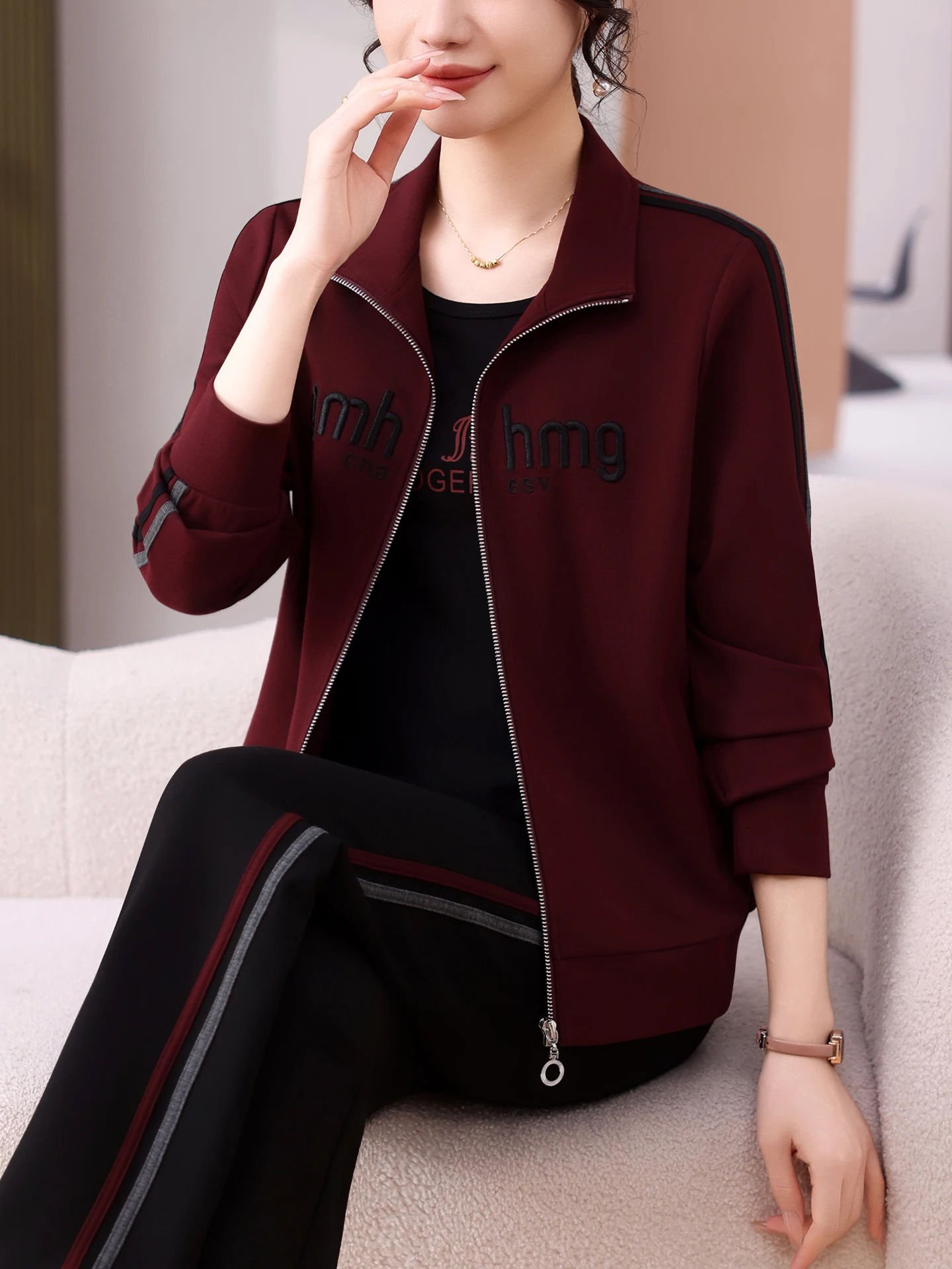 

Faionable Mom Sportswear Set Casual Long Pants Zipper Closure Tee Piece Suit Polyester Modal Cotton Elastic Fiber