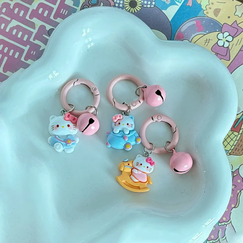 Llavero con colgante de mochila Sanrio HelloKitty, figuras de acción de Anime, llavero pequeño de pareja de dibujos animados de resina, decoración DIY, 1 unidad