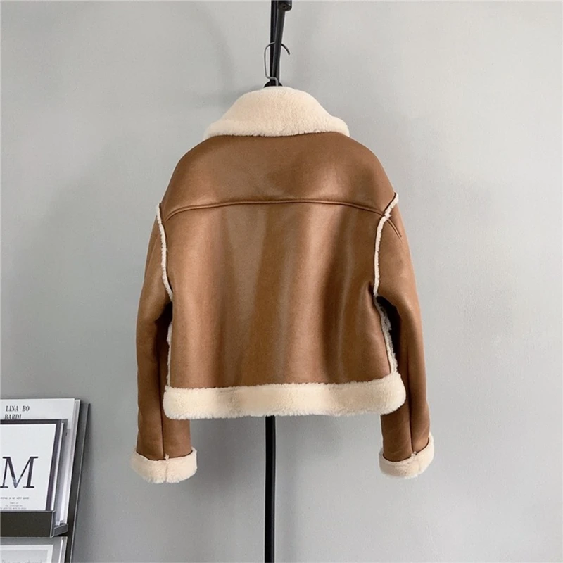 2023 New Sheep Shearling Fur Motorcycle Short Jacket Female Winter Pure Wool Zipper Warm Casual Coat PT481