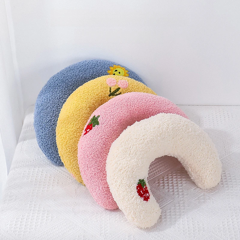 Four Seasons Dog Pillow Toy Universal CatUType Pillow Cervical Protection Pet Toys Wholesale