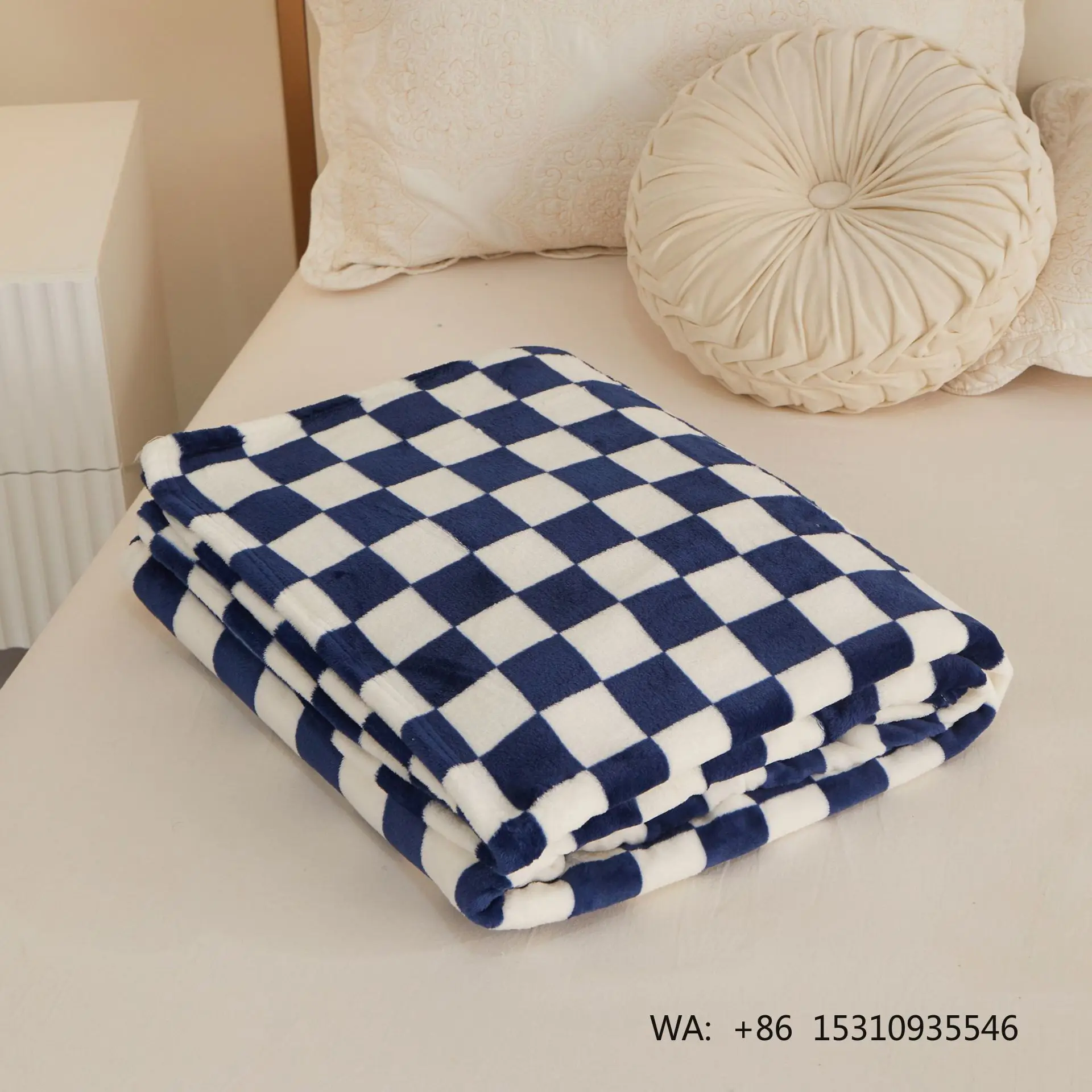 Exported Woven Flannel Throw Blanket Thickened Milk Fleece Non-Toxic Europe Style Four Seasons Use 100% Polyester