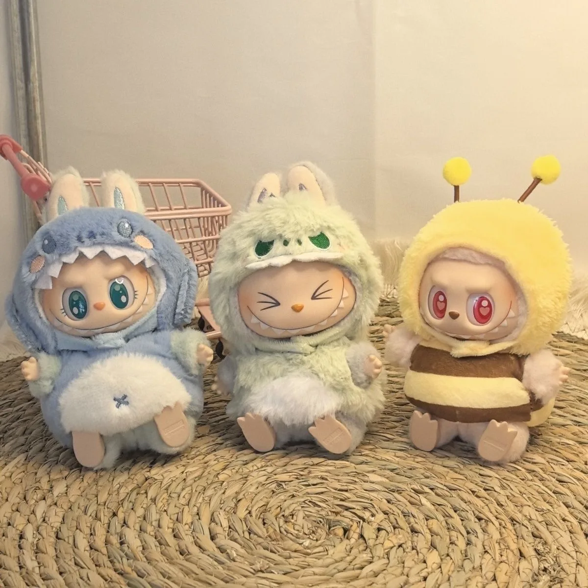 Doll Clothes For 15-17cm Labubu Pendant Sitting Baby Bee Dinosaur Shark Labubu Dolls Accessories Cute Decoration Little Clothes