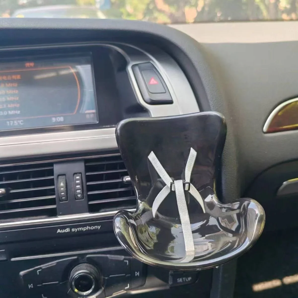 15-17cm Car Doll Seat  Labubu Doll Safety Seat Cute Doll Air Outlet Aromatherapy Decoration Car Interior Decoration image 6