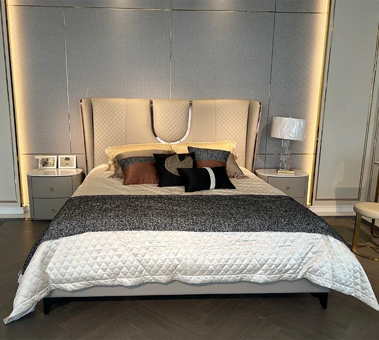 Italian Light Luxury Leather Bed Modern Minimalist Master Bedroom Villa Bedroom High Backrest Luxury Bed